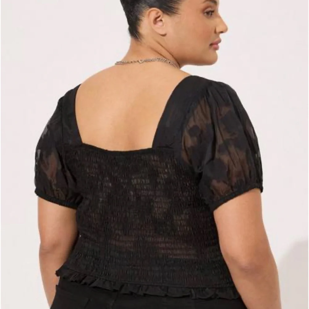 NWT!! Cotton Clip Floral Smocked Crop Top from Torrid, Cute Decorative Designs - Picture 3 of 7